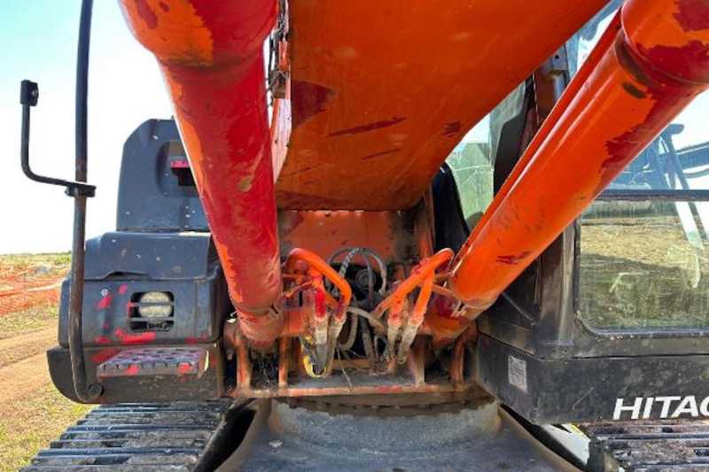 OmecoHub - Immagine FIAT HITACHI ZX240N